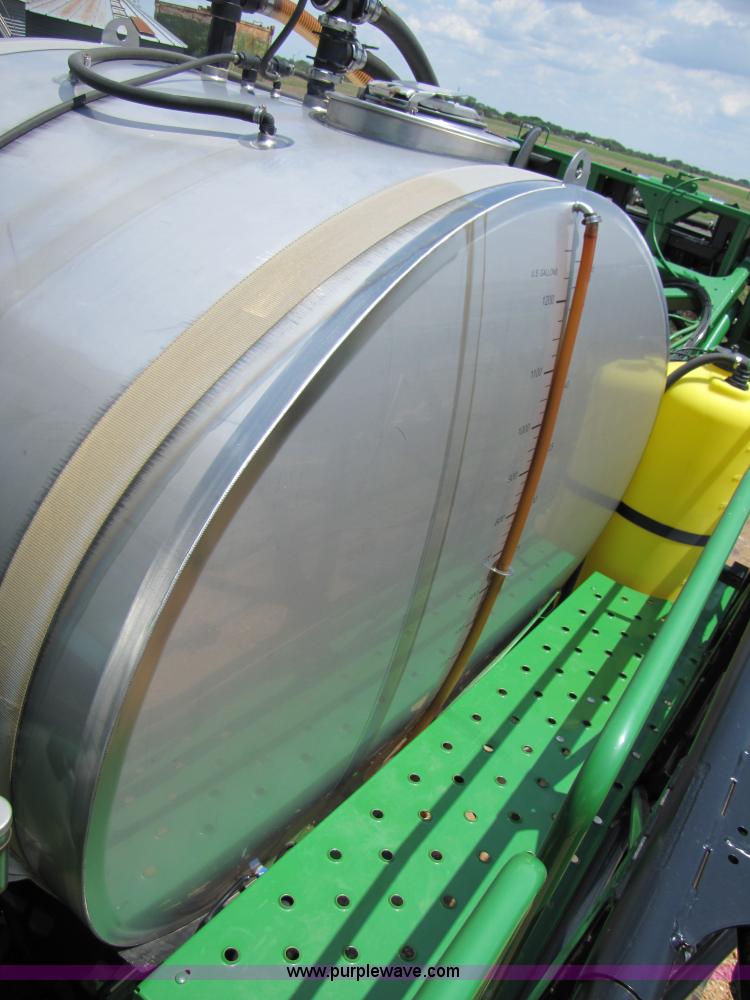 image for item A4699 2008 John Deere 4930 self propelled sprayer