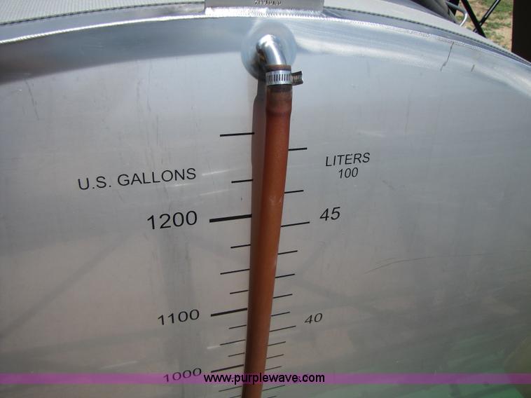 image for item A4699 2008 John Deere 4930 self propelled sprayer