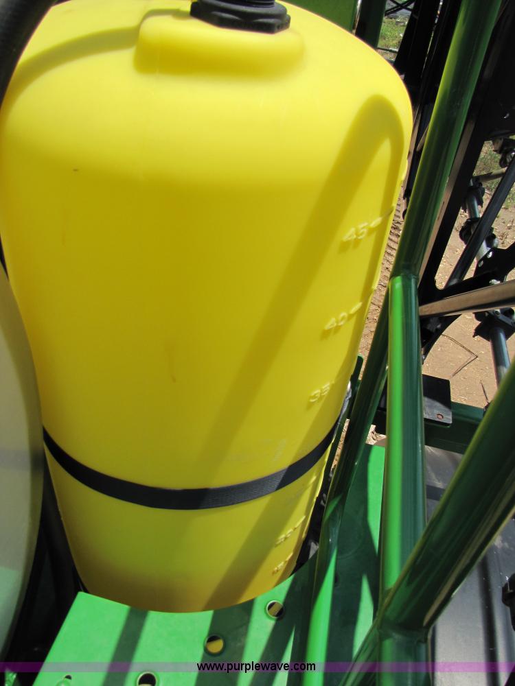 image for item A4699 2008 John Deere 4930 self propelled sprayer