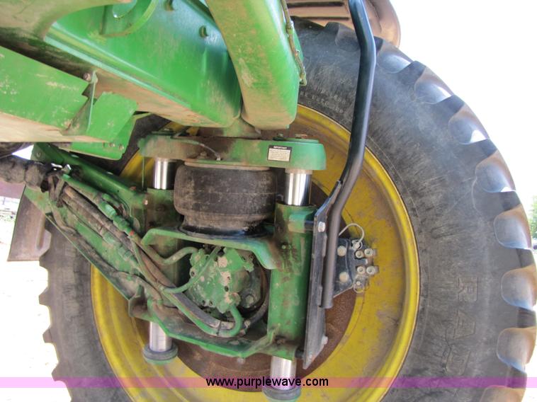 image for item A4699 2008 John Deere 4930 self propelled sprayer