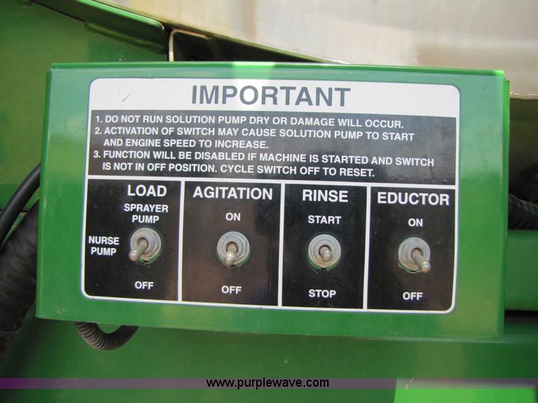 image for item A4699 2008 John Deere 4930 self propelled sprayer