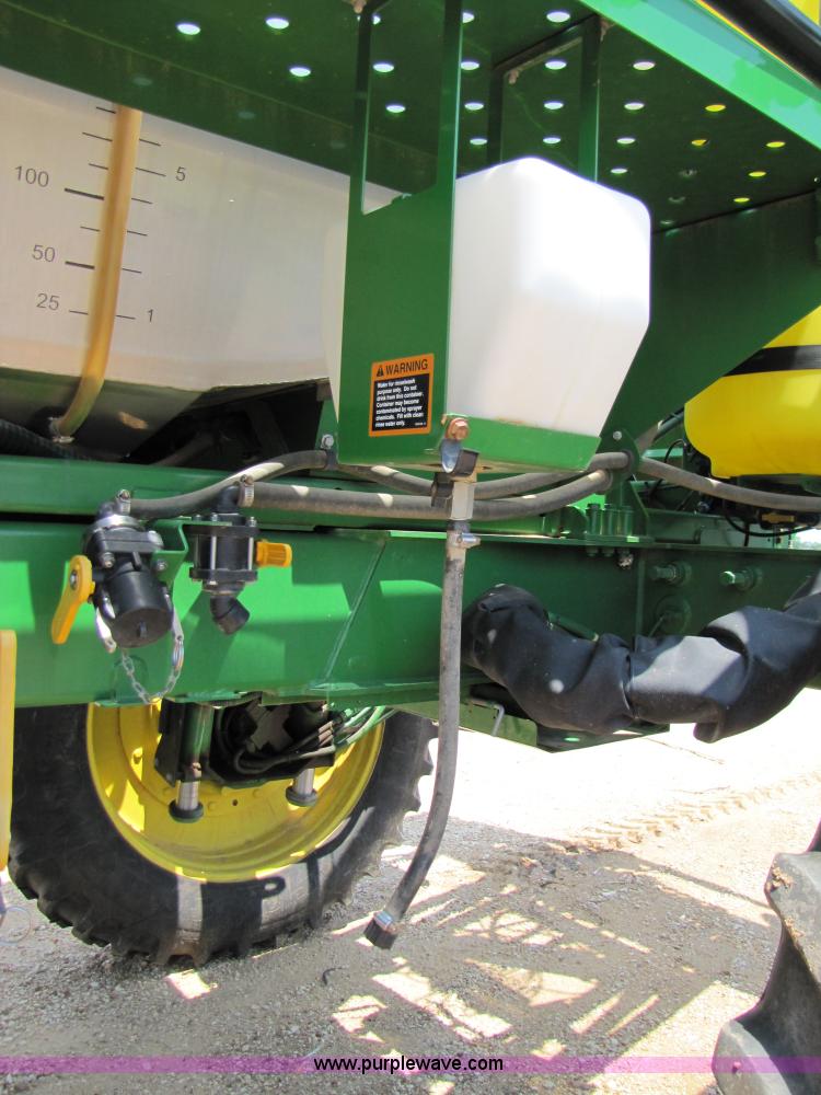 image for item A4699 2008 John Deere 4930 self propelled sprayer