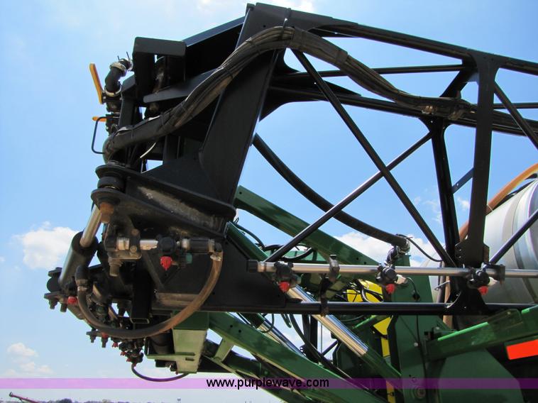 image for item A4699 2008 John Deere 4930 self propelled sprayer