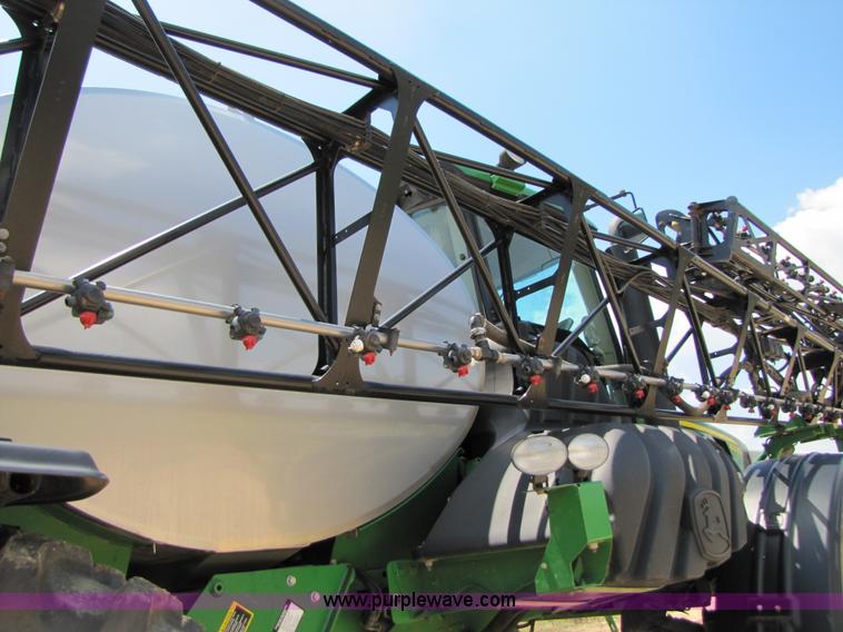 image for item A4699 2008 John Deere 4930 self propelled sprayer