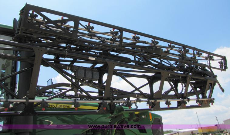 image for item A4699 2008 John Deere 4930 self propelled sprayer