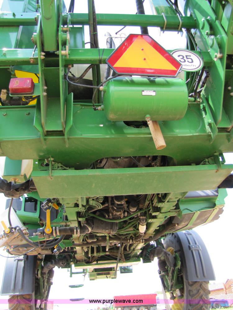 image for item A4699 2008 John Deere 4930 self propelled sprayer