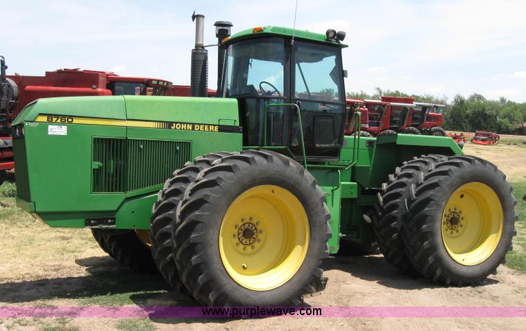 image for item A5174 1990 John Deere 8760 4WD tractor