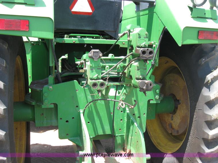 image for item A5174 1990 John Deere 8760 4WD tractor