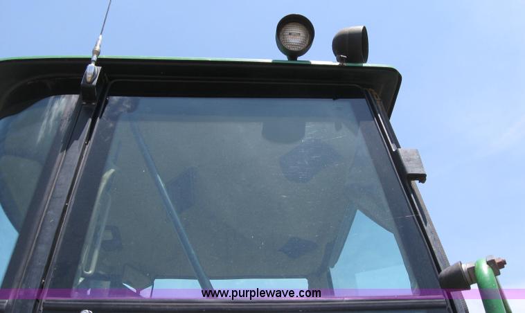 image for item A5174 1990 John Deere 8760 4WD tractor