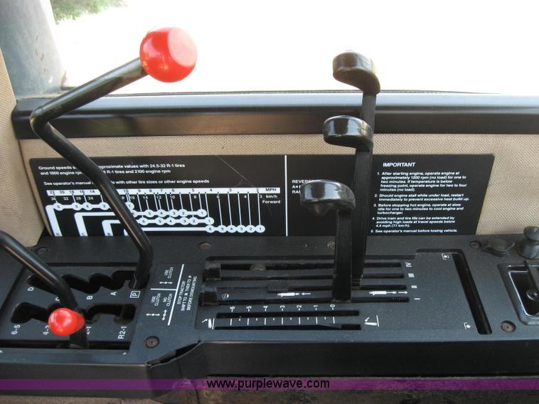 image for item A5174 1990 John Deere 8760 4WD tractor