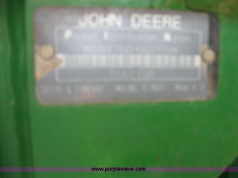 image for item A5174 1990 John Deere 8760 4WD tractor