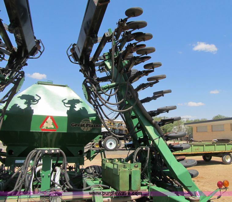image for item A5236 2006 Great Plains ADC2020 40' no-till drill