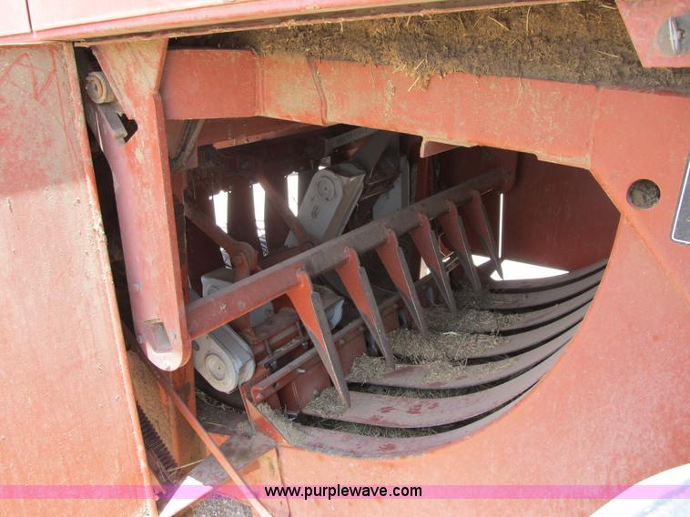 image for item A5249 Hesston 4900 large square baler