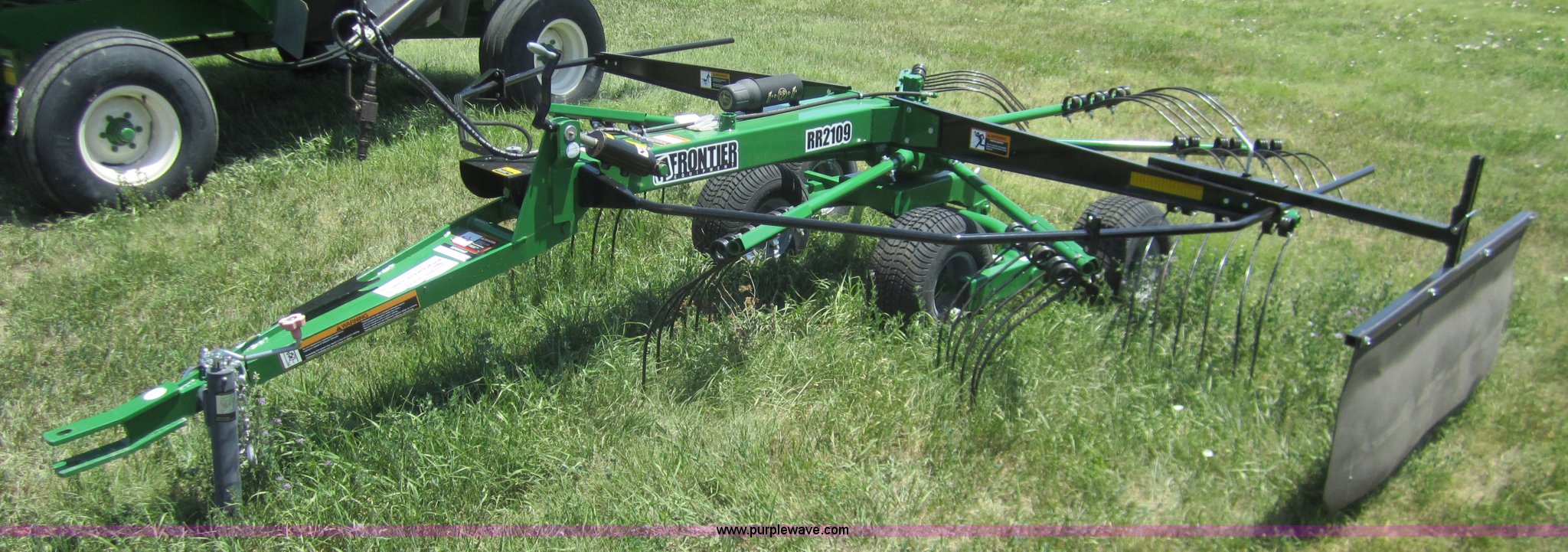 2010 Frontier RR2109 rotary rake in Hays, KS Item A3755 sold Purple