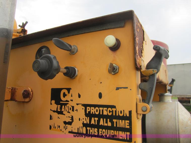 image for item 3799 1999 Vac-tron PMD-500GI industrial vacuum unit