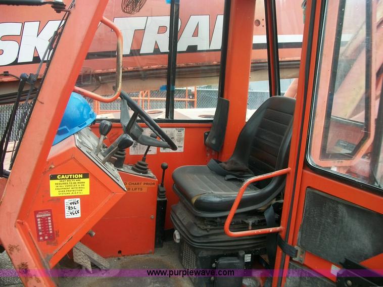 image for item A1002 1999 JLG SkyTrak 8042 boom lift