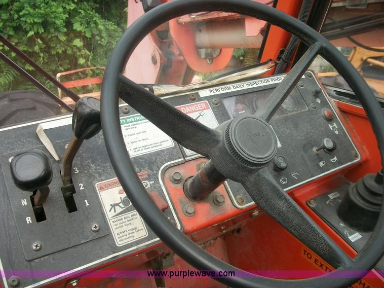 image for item A1002 1999 JLG SkyTrak 8042 boom lift