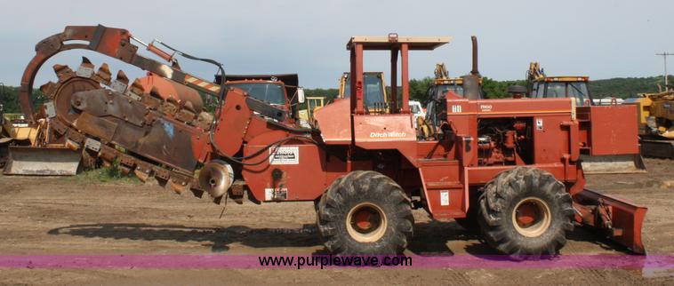 image for item A2000 Ditch Witch R100J trencher