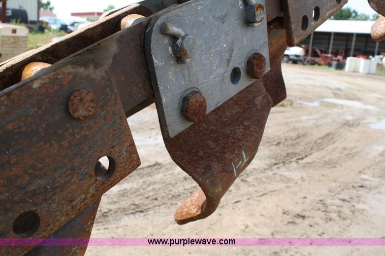 image for item A2000 Ditch Witch R100J trencher