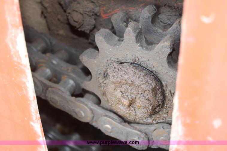 image for item A2000 Ditch Witch R100J trencher