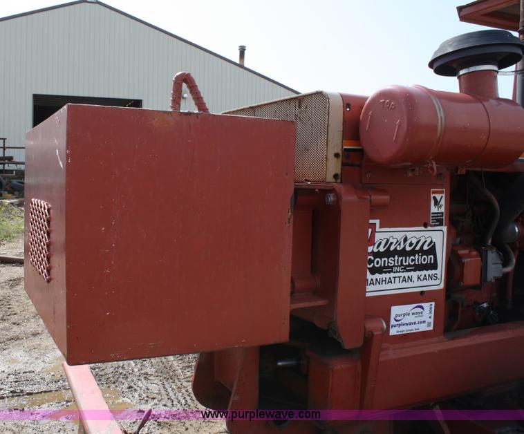 image for item A2000 Ditch Witch R100J trencher