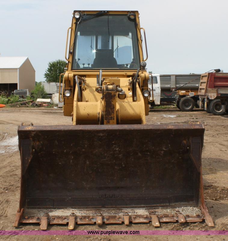 image for item A2002 1992 Caterpillar 943 track loader