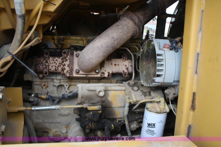 image for item A2002 1992 Caterpillar 943 track loader