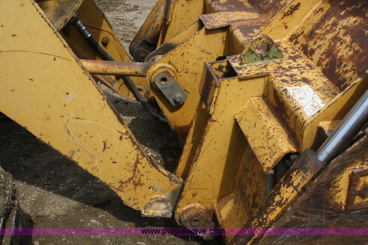 image for item A2002 1992 Caterpillar 943 track loader