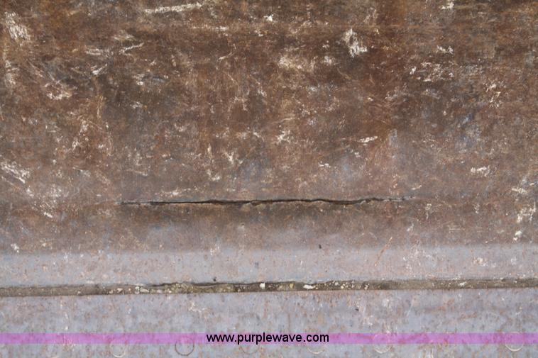 image for item A2002 1992 Caterpillar 943 track loader