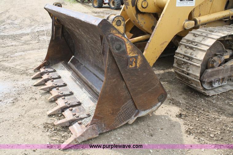 image for item A2002 1992 Caterpillar 943 track loader