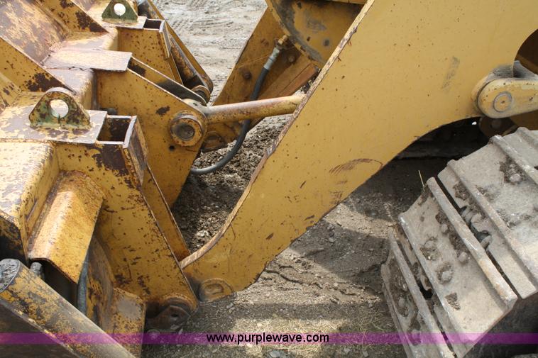 image for item A2002 1992 Caterpillar 943 track loader