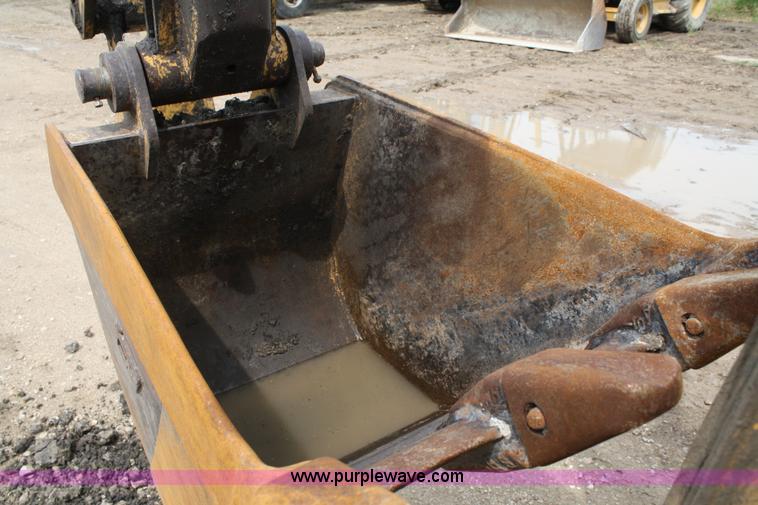 image for item A2004 1998 Caterpillar 416C backhoe