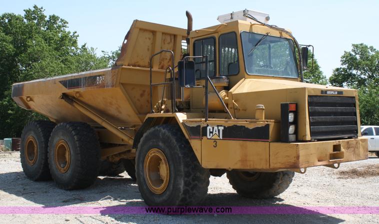 image for item A2093 1994 Caterpillar D250D articulating dump truck