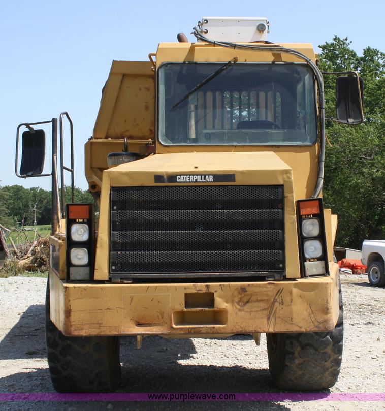 image for item A2093 1994 Caterpillar D250D articulating dump truck