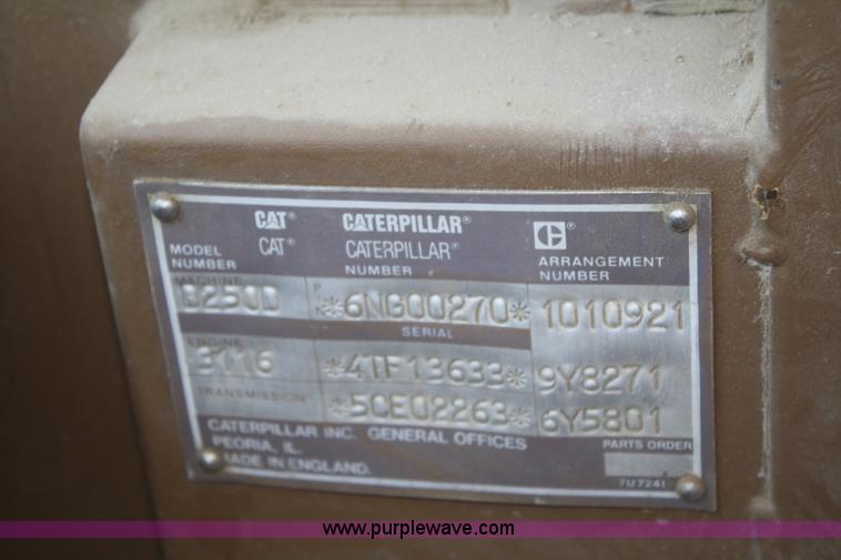 image for item A2093 1994 Caterpillar D250D articulating dump truck