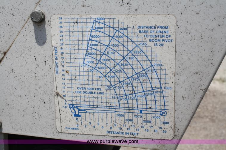 image for item A2095 2000 Ford F550 XL Super Duty utility pickup truck