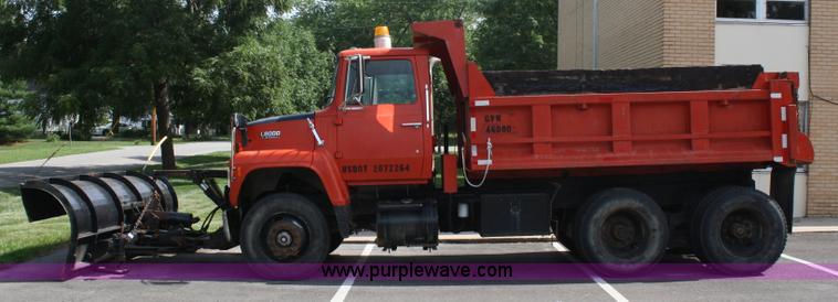 image for item A2134 1989 Ford L8000 dump truck with snow plow