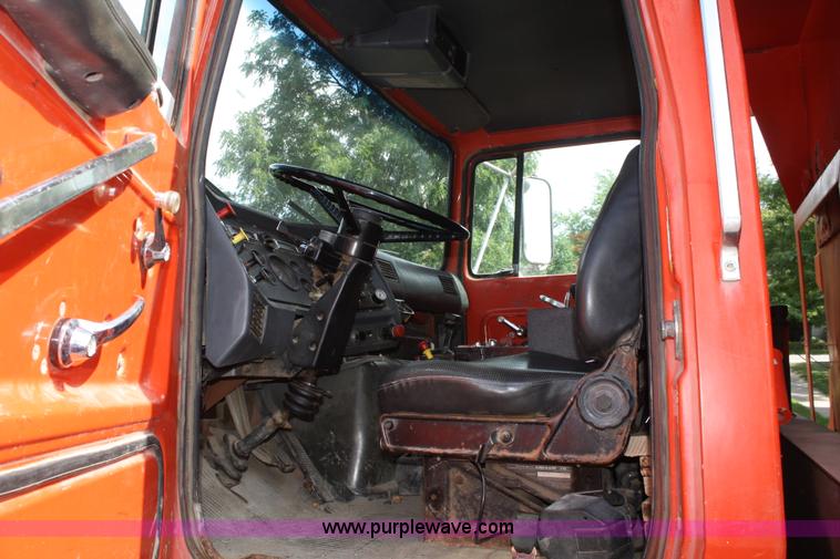 image for item A2134 1989 Ford L8000 dump truck with snow plow