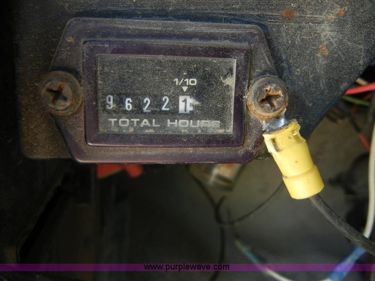 image for item A3011 1995 Ford F800 dump truck