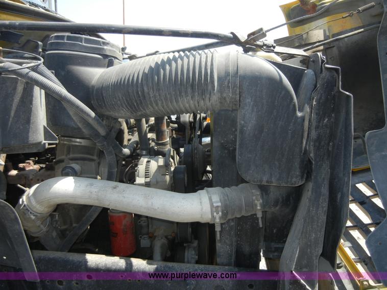 image for item A3011 1995 Ford F800 dump truck