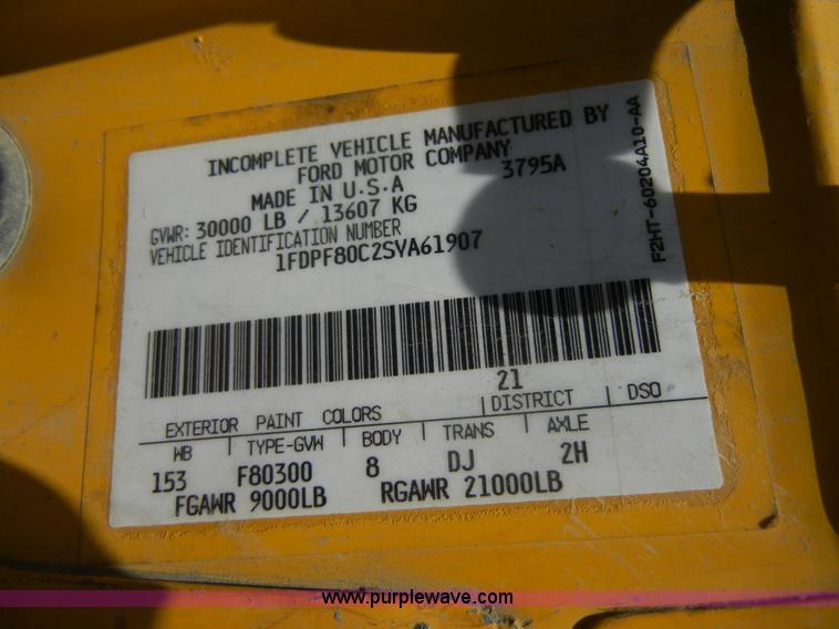 image for item A3011 1995 Ford F800 dump truck