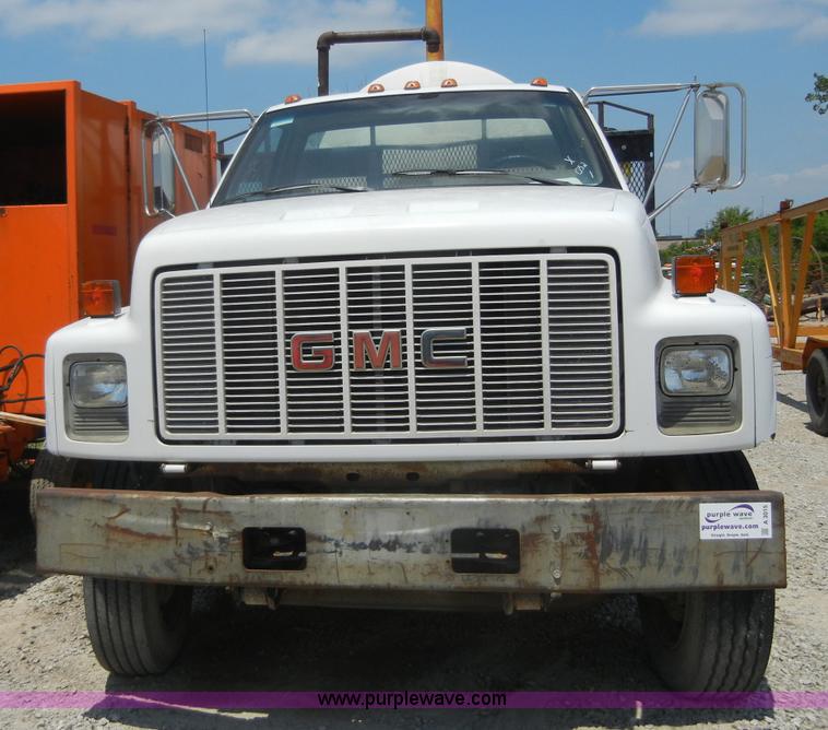 image for item A3015 1991 GMC Topkick 7000 water truck