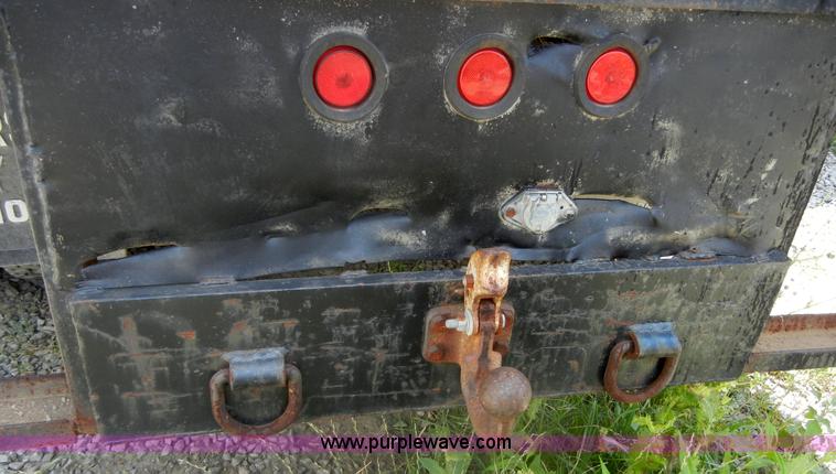 image for item A3015 1991 GMC Topkick 7000 water truck