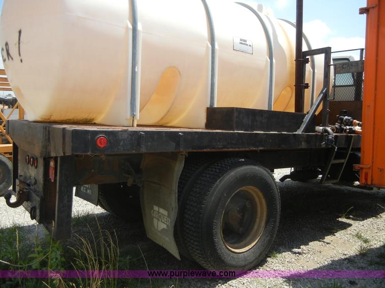 image for item A3015 1991 GMC Topkick 7000 water truck