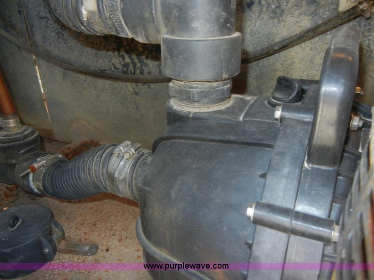 image for item A3015 1991 GMC Topkick 7000 water truck