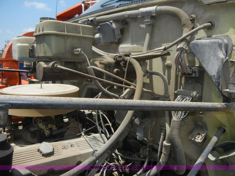 image for item A3015 1991 GMC Topkick 7000 water truck