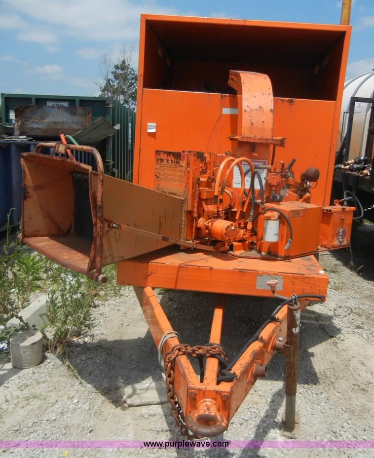 image for item A3016 1993 Mighty Bandit chipper/shredder