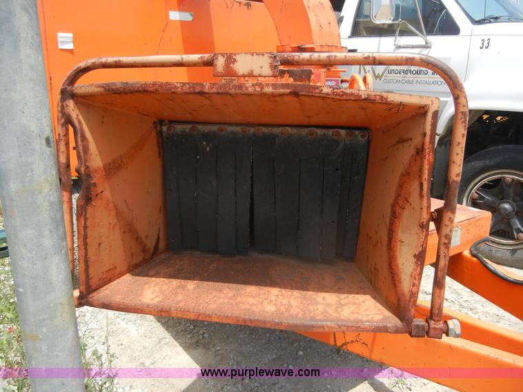 image for item A3016 1993 Mighty Bandit chipper/shredder