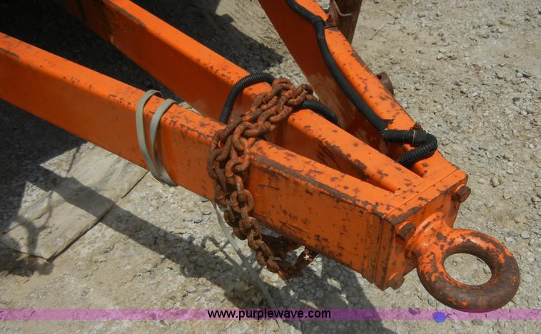 image for item A3016 1993 Mighty Bandit chipper/shredder