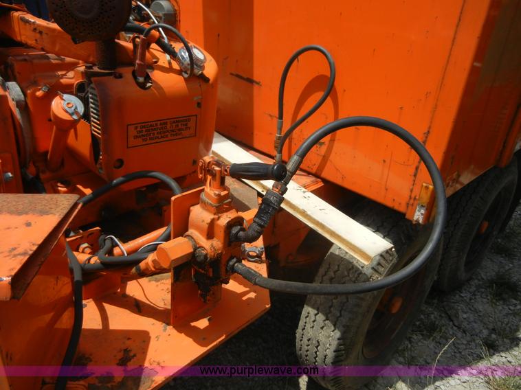 image for item A3016 1993 Mighty Bandit chipper/shredder